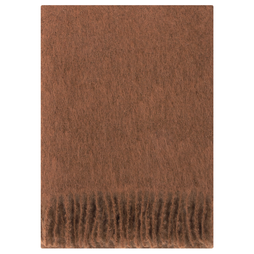 Kanel brunt mohair ullpledd med frynser. Produsert i Finland og Litauen. 130x170cm